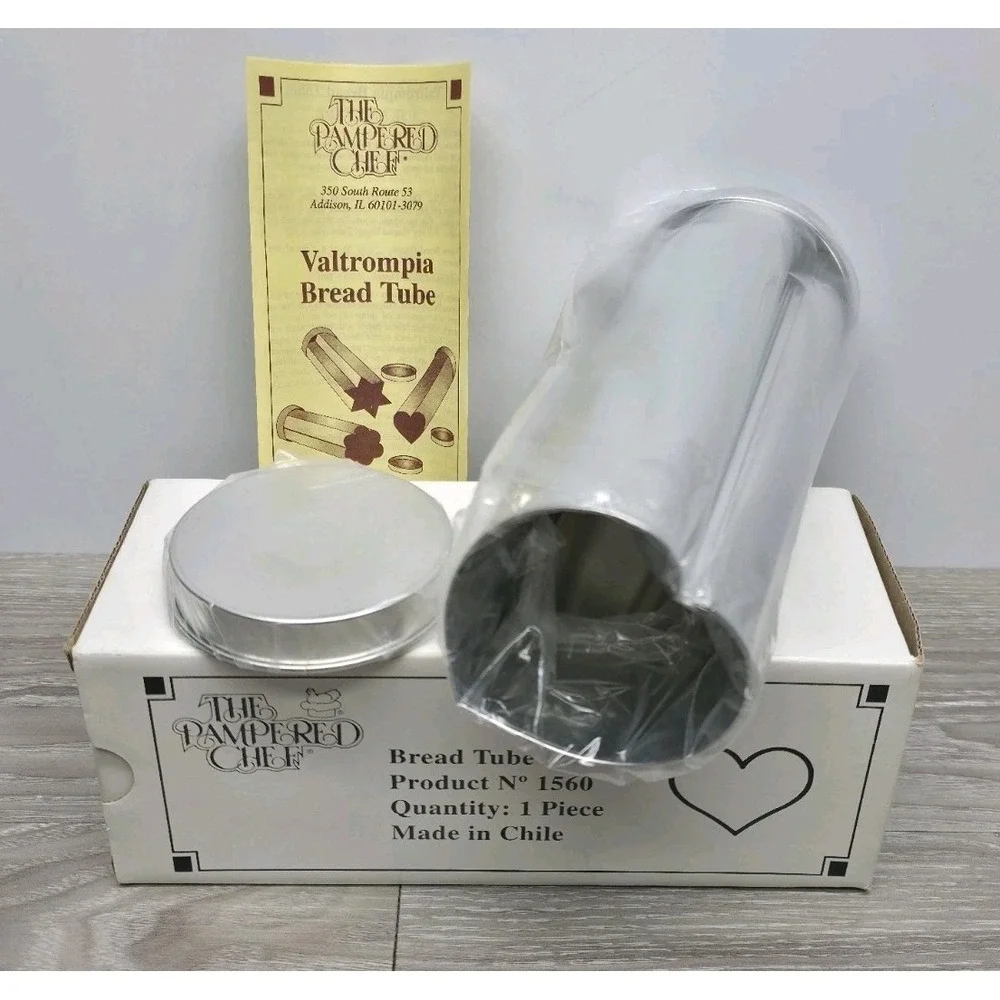 THE PAMPERED CHEF - Valtrompia Bread Tube - Heart #1560 - In Box With Papers